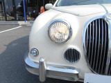 ヘッドライトの曇りなくとてもきれいな状態です。