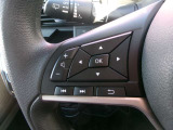 ステアリングスイッチ付きです♪ハンドルから手を放さずにオーディオ操作やメーターディスプレイ操作ができるので、安全です!