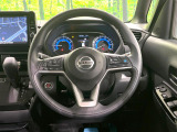 【ステアリングスイッチ】運転中、前方から目線をそらすことなく、オーディオ等の操作が可能な便利機能!安心&快適なドライブを演出してくれます♪