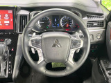 【純正革巻きステアリング】上質な革を使用することで、手にしっかり馴染みとても運転しやすいハンドルです♪
