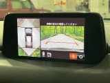【360&deg;ビューモニター】専用のカメラにより、上から見下ろしたような視点で360度クルマの周囲を確認することができます☆死角部分も確認しやすく、狭い場所での切り返しや駐車もスムーズに行えます。