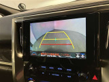 バックガイドモニターで、後方を確認しながら安心して駐車することができます。運転初心者も熟練者も必須の機能ですよ!