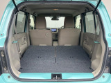 普段のお買い物や通勤、送迎等に十分な荷室スペースを確保しております。セカンドシートを倒すと、大きな荷物の積載も可能です♪