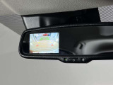 バックミラーにバックカメラの表示も可能です!