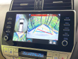 【パノラミックビューモニター】専用のカメラにより、上から見下ろしたような視点で360度クルマの周囲を確認することができます☆死角部分も確認しやすく、狭い場所での切り返しや駐車もスムーズに行えます。