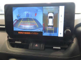バックガイドモニターで、後方を確認しながら安心して駐車することができます。運転初心者も熟練者も必須の機能ですよ!