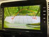 【バックカメラ】駐車時に後方がリアルタイム映像で確認できます。大型商業施設や立体駐車場での駐車時や、夜間のバック時に大活躍!運転スキルに関わらず、今や必須となった装備のひとつです!