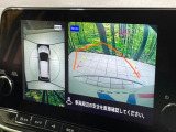 【アラウンドビューモニター】専用のカメラにより、上から見下ろしたような視点で360度クルマの周囲を確認することができます☆死角部分も確認しやすく、狭い場所での切り返しや駐車もスムーズに行えます。