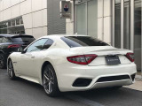 この春のドライブに、ぜひこのグラントゥーリズモでお出かけください