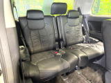 3列目シートはもちろん状態良好☆大人でもゆったりと座って頂けますので、大人数でのお出かけもラクラクです♪ご家族で、気の知れた仲間で、ドライブに行くのが楽しみですね♪