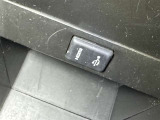 こちらのクルマはHDMI接続コネクタも装備されています♪スマホに接続すればお好きな音楽や映像も流せます!今の時代、さまざまな方法で音楽や動画を楽しめますね!