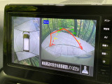 【アラウンドビューモニター】専用のカメラにより、上から見下ろしたような視点で360度クルマの周囲を確認することができます☆死角部分も確認しやすく、狭い場所での切り返しや駐車もスムーズに行えます。