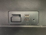 USB/AUXジャックを装備しております