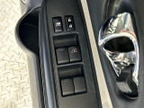 【パワーウインドウ】運転席のスイッチで、各席の窓ガラスの開閉ができます!あると便利ですよね!