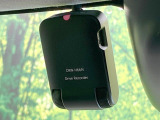 【ドライブレコーダー】ドライブレコーダー装備!走行中はもちろん、あおり運転や事故に遭遇した際、映像で記録し、万一のリスクに備えます。※記録用SDカードはお客様ご自身でご準備いただく必要があります。