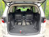普段のお買い物や通勤、送迎等に十分な荷室スペースを確保しております。セカンドシートを倒すと、大きな荷物の積載も可能です♪