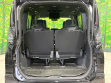 普段のお買い物や通勤、送迎等に十分な荷室スペースを確保しております。セカンドシートを倒すと、大きな荷物の積載も可能です♪