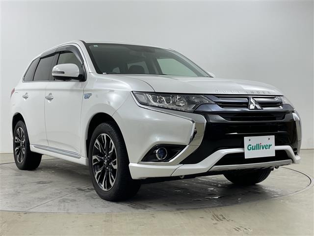 アウトランダーPHEV 2.0 G ナビパッケージ 4WD 4WD 修復歴無し