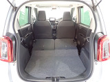 リアシートを使用しない時は、前に倒せば更に広々ラゲッジスペースの出来上がりです、更にたくさんの荷物が積み込み可能です!