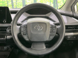 【純正革巻きステアリング】上質な革を使用することで、手にしっかり馴染みとても運転しやすいハンドルです♪