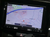 【8インチ純正ナビ】純正ナビを装備。タッチパネル式で使いやすく、詳細地図により目的地をピンポイントで設定できます。初めての道でも迷いにくく、ロングドライブも快適ですよ♪