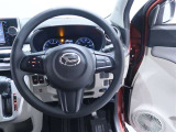 ウレタン3本スポークステアリングです。