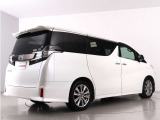 当店では、厳選された車両のみ展示しております。アルファード・ヴェルファイアに特化した専門店ならではの豊富な在庫の中から、お気に入りの一台をお探しください!