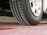 新品のタイヤに交換済みです。