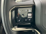 ステアリングのオーディオコントロールスイッチでハンドルから手を離す事なく操作が可能 安全に運転も可能です