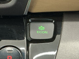 エンジンやエアコンなどを協調制御し燃費の向上に有効なECONスイッチ付きです!