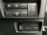運転席スイッチ部 人気装備の両側オートスライドドア付き。しかも足で開閉が可能で、とっても便利です!!