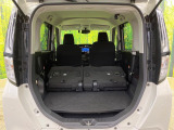 後席を格納すると、これだけの広さが!シーンに合わせたシートアレンジで、大きな荷物も積むことが出来ます♪