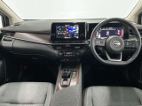細部まで上質なインパネ周りはこのように機能的にまとまってます。もちろんクリーニング済みで、室内もキレイです。
