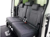 ゆとりある広々とした車内空間は、ドライブを始め買い物やレジャーなど、幅広く活躍します。一人でもみんなとでもお出かけを楽しみましょう!