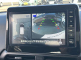 アラウンドビューモニターです!上空から貴方のお車をモニタニングしている様に車両の周りの安全確認が出来ます!