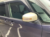 ウィンカー付きドアミラーもついています。
