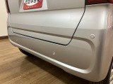 前後バンパーにはコーナーセンサーを装備!障害物などに近づくと、車内に音で知らせてくれるので安全に操作が出来ます♪