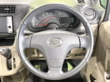 ステアリングも使用感が少なく、きれいな状態となっております♪