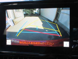 バックガイドモニターで、後方を確認しながら安心して駐車することができます。運転初心者も熟練者も必須の機能ですよ!