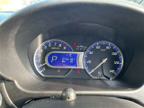 整備スタッフは国家資格を持つプロの整備士です。車検の受入/中間/完成検査と保安基準発行のすべても自社で行います。