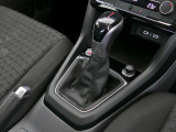 滑らかな加速を実現する&rdquo;DSG&rdquo;燃費向上にも貢献します。
