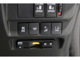 ホンダセンシング搭載!誤発進抑制機能・路外逸脱抑制機能・歩行者事故低減ステアリング・車線維持支援システム・先進車発進お知らせ機能など多彩な先進安全機能でより安全で快適なドライブを支援します。