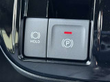 ★電動パーキングブレーキ★スイッチで作動・解除。「P」シフトで自動作動、「P」シフト以外にシフトで解除されるオート機能!