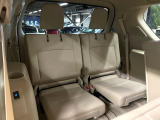 3列目シートはもちろん状態良好☆大人でもゆったりと座って頂けますので、大人数でのお出かけもラクラクです♪ご家族で、気の知れた仲間で、ドライブに行くのが楽しみですね♪