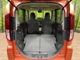 後席を格納すると、これだけの広さが!シーンに合わせたシートアレンジで、大きな荷物も積むことが出来ます♪