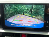【バックカメラ】駐車時に後方がリアルタイム映像で確認できます。大型商業施設や立体駐車場での駐車時や、夜間のバック時に大活躍!運転スキルに関わらず、今や必須となった装備のひとつです!
