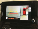 後方の見にくい視界もバックモニターで確認サポートして駐車時も安心☆