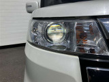 【LEDヘッドライト】 最近主流になりつつある明るいヘッドライトです。街灯の少ない暗い夜道も安心です!ハロゲンヘッドライトに比べて消費電力が少なく長持ちです♪