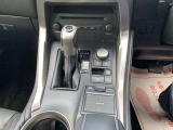 ★中古車なので、傷や凹みは多少はございます。小さな傷から大きな傷までさまざまです。大きな傷凹みは鈑金塗装修理後にお渡しを致しております。自社鈑金工場完備ですので、スピーディーな対応が可能です!