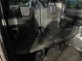 3列目シートはもちろん状態良好☆大人でもゆったりと座って頂けますので、大人数でのお出かけもラクラクです♪ご家族で、気の知れた仲間で、ドライブに行くのが楽しみですね♪